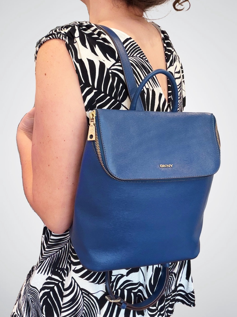 PERFECT DKNY Bryant Park Leather Top-Zip Backpack, Blue